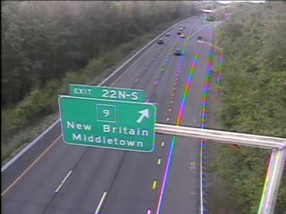 CAM 112 Cromwell I-91 NB Exit 22 N&S - Evergreen Rd. (Traffic closest to the camera is traveling NORTH) - USA