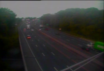 CAM 10 Greenwich I-95 SB S/O Exit 5 - Laddins Rock Rd. (Traffic closest to the camera is traveling SOUTH) - Connecticut