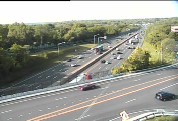 CAM 15 Stamford I-95 NB at 9 (Traffic closest to the camera is traveling NORTH) - USA
