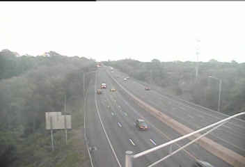 CAM 36 Westport I-95 SB N/O Exit18 - New Creek Rd. (Traffic closest to the camera is traveling SOUTH) - USA
