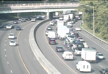 CAM 39 Fairfield I-95 SB Exit 19 - Mill Hill Rd. (Traffic closest to the camera is traveling SOUTH) - Connecticut