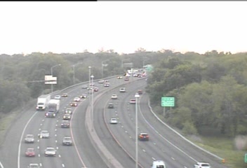 CAM 42 Fairfield I-95 NB Exit 22 - North Benson Rd. (Traffic closest to the camera is traveling NORTH) - Connecticut