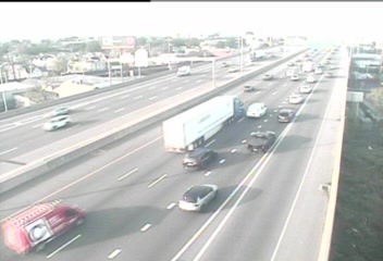CAM 47 Bridgeport I-95 NB Exit 26 - Wordin Ave. (Traffic closest to the camera is traveling NORTH) - Connecticut