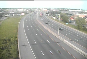 CAM 50 Bridgeport I-95 SB N/O Exit 27 - Pembroke St. (Traffic closest to the camera is traveling SOUTH) - Connecticut