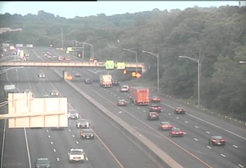 CAM 64 Milford I-95 SB Exit 38 - Orange Ave. (Traffic closest to the camera is traveling SOUTH) - Connecticut