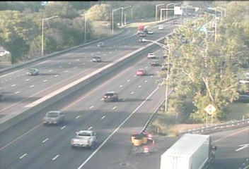 CAM 66 Milford I-95 NB Exit 40 - East Town Rd. (Traffic closest to the camera is traveling NORTH) - Connecticut