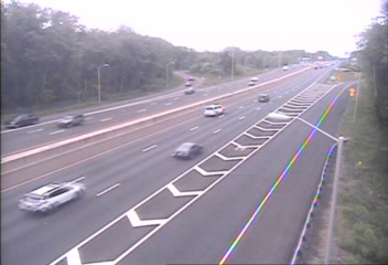 CAM 83 Branford I-95 NB Exit 53 - Rt. 1 (Branford Connector) (Traffic closest to the camera is traveling NORTH) - Connecticut