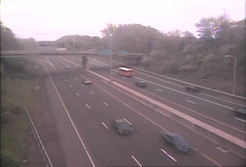 CAM 85 Branford I-95 SB S/O Exit 54 - Todds Hill Rd. (Traffic closest to the camera is traveling SOUTH) - USA