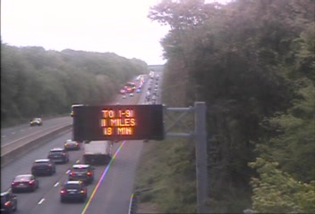 CAM 139 Guilford I-95 SB N/O Exit 56 - Moose Hill Rd. (Traffic closest to the camera is traveling SOUTH) - Connecticut