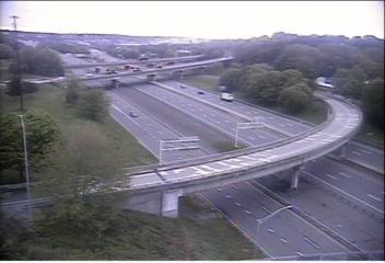 CAM 198 New London I-95 SB Exit 83 - Rt. 1 at Briggs St. (Traffic closest to the camera is traveling SOUTH) - USA