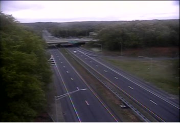CAM 181 Norwich I-395 SB Exit 13 - Rt. 2 & Rt. 32 (Traffic closest to the camera is traveling SOUTH) - USA