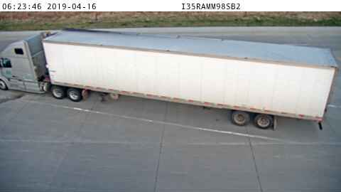 RA35SB98 - Truck Parking 4 - USA