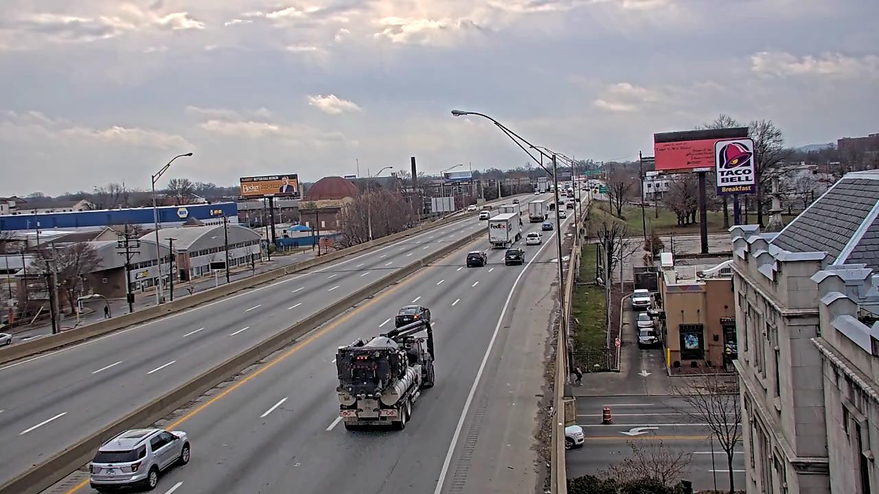 I-65 near Broadway (South)  (18)  - Kentucky