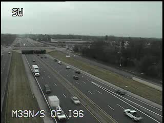M-39 @ I-96 (Jeffries Fwy) South-Traffic closest to camera is traveling North (212) - USA