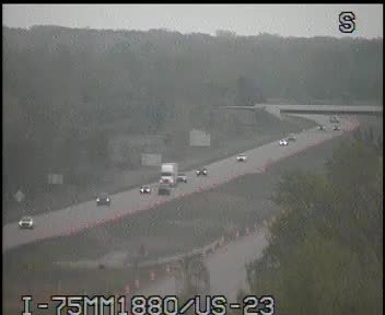 I-75 @ US-23-Traffic closest to camera is traveling south (2036) - USA