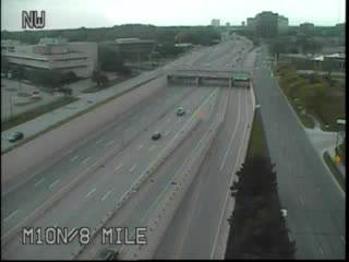 M-10 @ 8 Mile-Traffic closest to camera is traveling north (1140) - USA