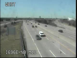 I-696 @ M-10 N-Traffic closest to camera is traveling West (2216) - USA