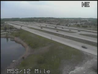 M-5 @ 12 Mile-Traffic closest to camera is traveling south (2372) - USA