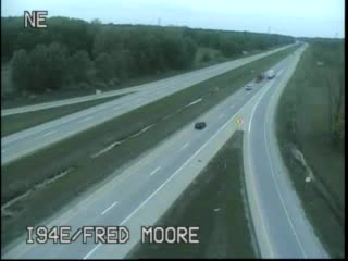 I-94 @ Fred W Moore-Traffic closest to camera is traveling east (2402) - USA