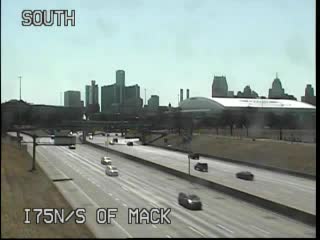 I-75 @  S of Mack-Traffic closest to camera is traveling north (2434) - USA