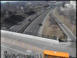 I-94 @ Trumbull-Traffic closest to camera is traveling west (2489) - USA