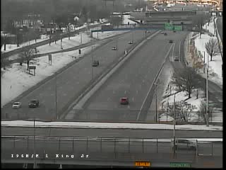 I-96 @ M L King Jr-Traffic closest to camera is traveling east (2525) - USA