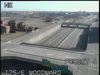 I-75 @ E of Woodward-Traffic closest to camera is traveling north (2432) - USA