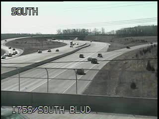 I-75 @ N of Square Lake-Traffic closest to camera is traveling south (2420) - USA