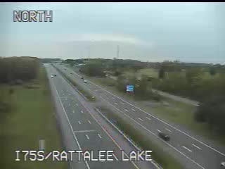 I-75 @ Rattalee Lake-Traffic closest to camera is traveling south (2571) - USA