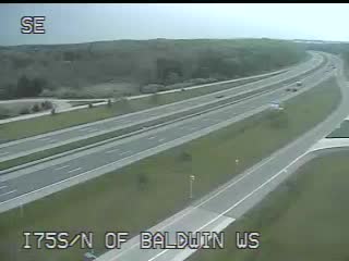 I-75 @ N of Baldwin WS-Traffic closest to camera is traveling north (2558) - USA