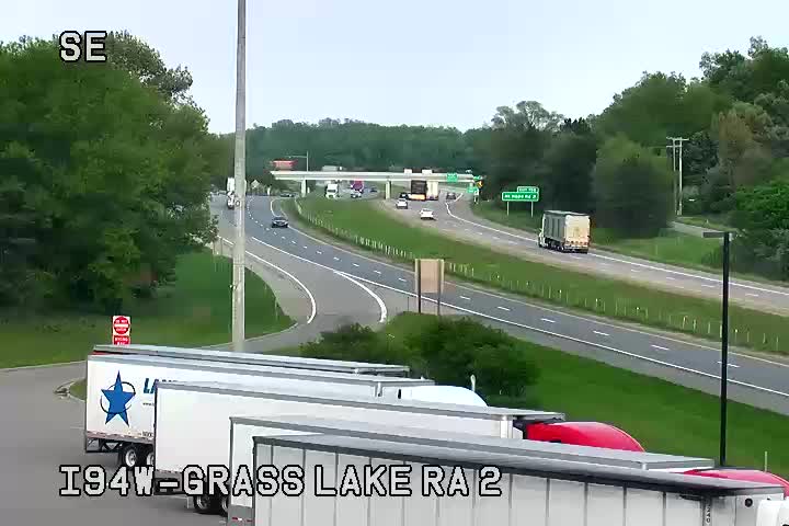I-94 @ Grass Lake RA-Traffic closest to camera is traveling west (2648) - USA