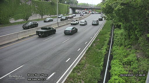Hutchinson River Parkway North of City Line (gynclllvchs) - USA