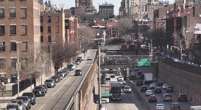 Brooklyn Queens Expy @ Union St (588) - New York City