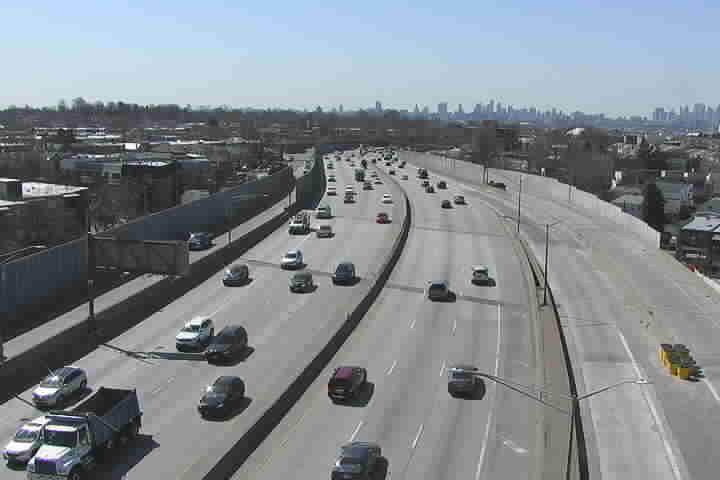 Long Island Expy @ 75 St (654) - New York City