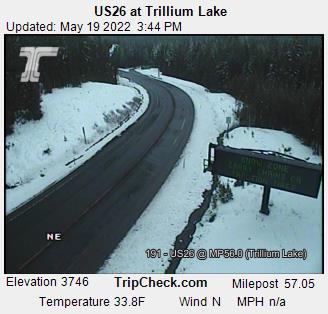 US26 at Trillium Lake (437) - USA