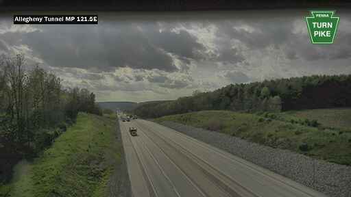 PA Turnpike Web Snapshot MP 121.5 EB Allegheny (ptc_camera_160301) - Pennsylvania