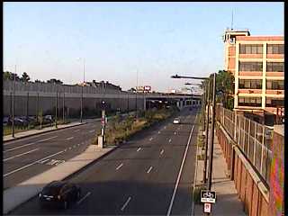 Delaware Ave & Columbia Ave (CAM-06-335) - USA