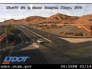 Bluff St / SR-18 @ Snow Canyon Pkwy / Red Hills Pkwy, STG - USA